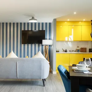 Brand New Large Apartment Sheffield