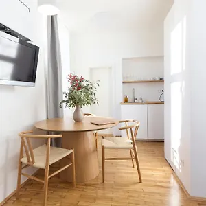 Ella's River Apartment Ljubljana